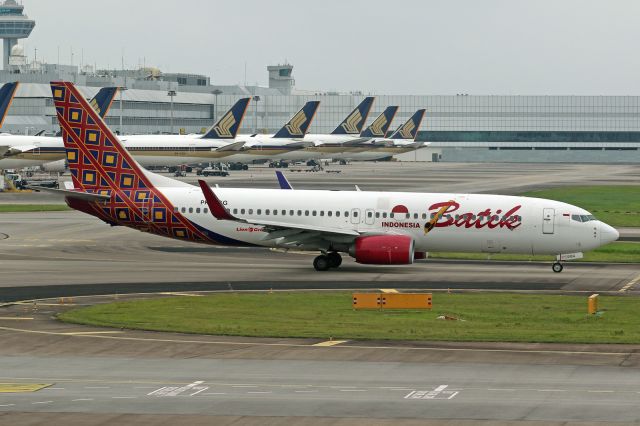 Boeing 737-800 (PK-BGG)