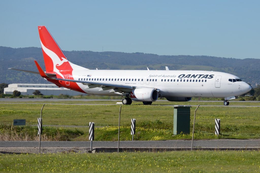 Boeing 737-800 (VH-VZT) - On taxiway heading for take-off on runway 05. Tuesday 22nd July 2014.