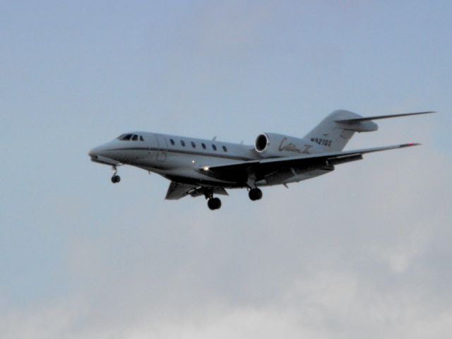 Cessna Citation X (N921QS) - This Citation X is on final in the Spring of 2015.