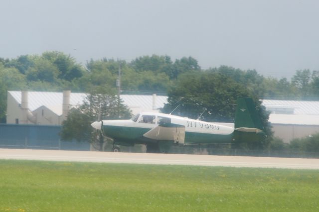 Mooney M-20 (N79840)