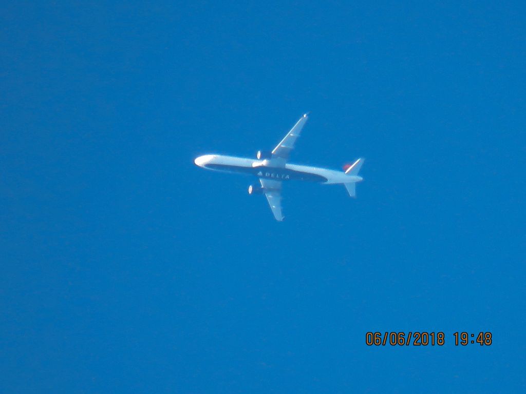 Airbus A321 (N315FD)