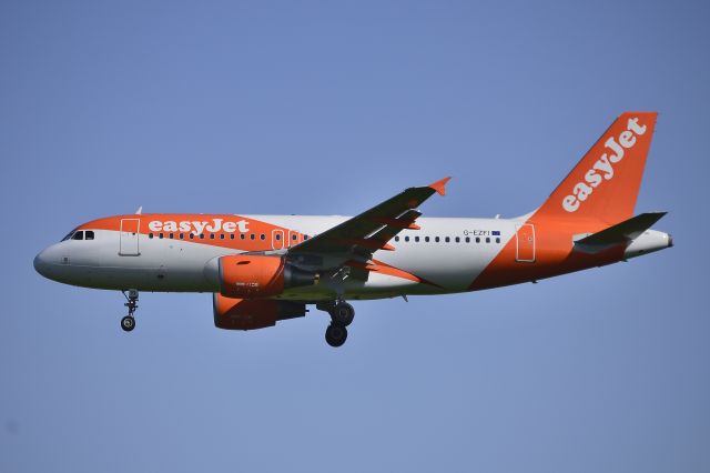 Airbus A319 (G-EZFI) - easyJet - A319-111 (G-EZFI) Arriving at NCL (Photo May 2016)