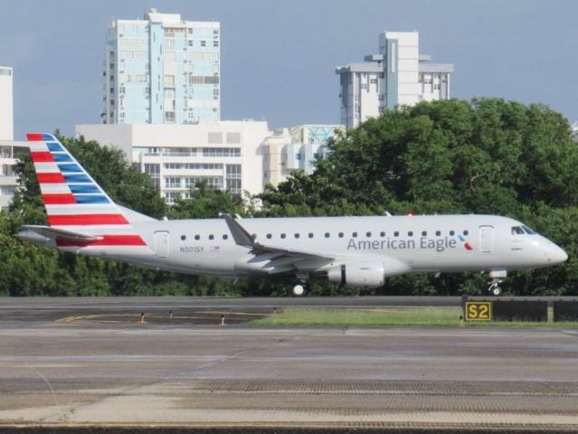 Embraer 175 (N501SY)