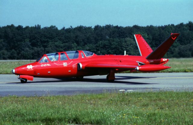 VALMET Magister (F-GJMN)