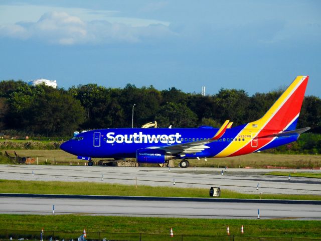 Boeing 737-700 (N920WN)