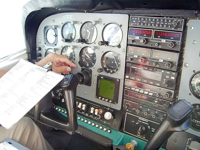 Cessna Centurion (ZS-AVB)