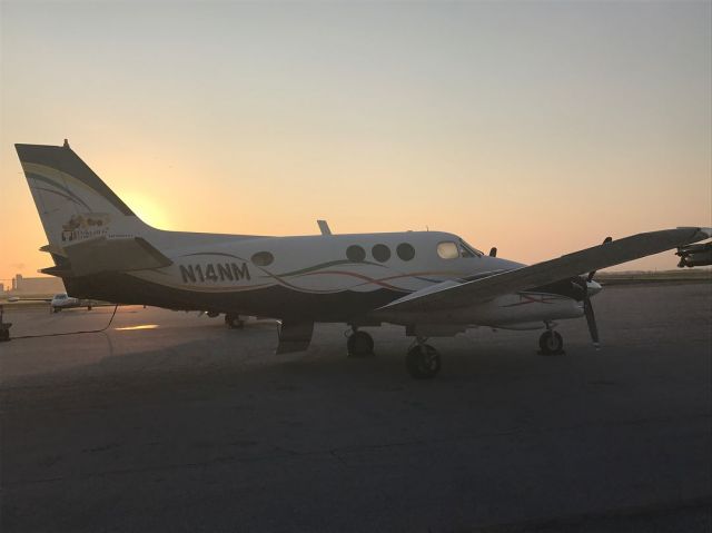 Beechcraft King Air 90 (N14NM)