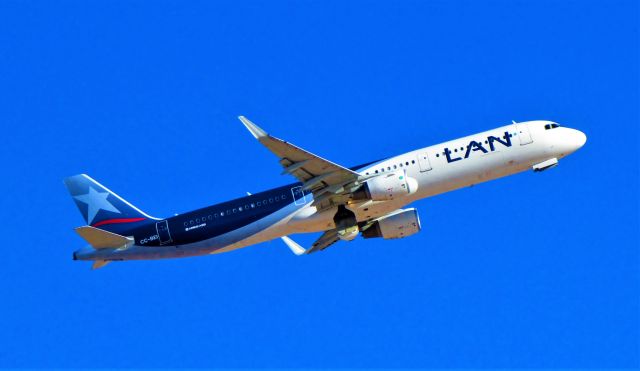 Airbus A321 (CC-BEI)