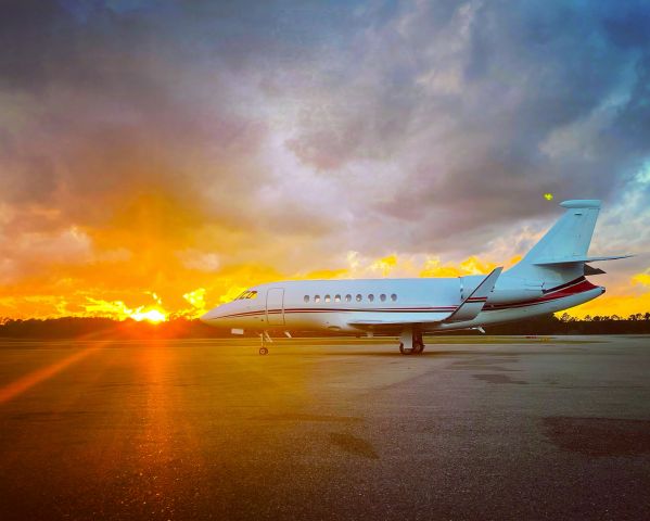 Dassault Falcon 2000 (N21J)