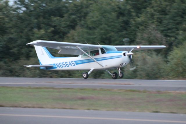 Cessna Skyhawk (N65645)