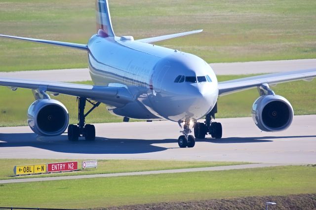 Airbus A330-300 (N280AY)