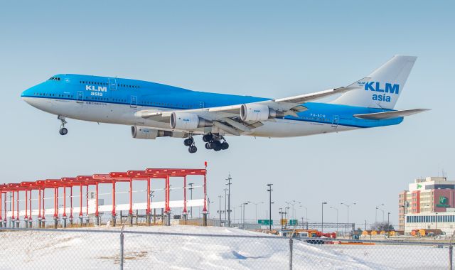 Boeing 747-400 (PH-BFM)