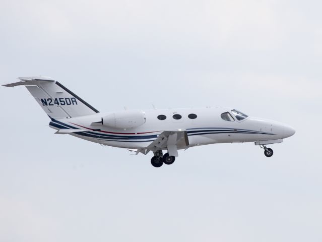 Cessna Citation Mustang (N245DR)