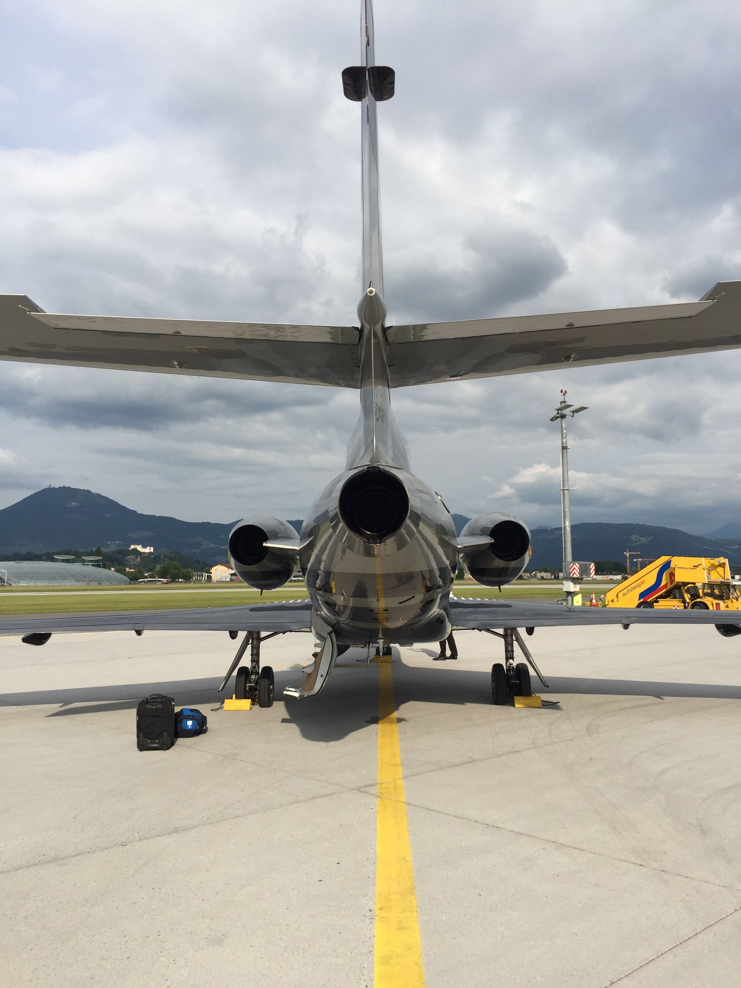 Dassault Falcon 50 (N5107) - Parked at Salzburg 