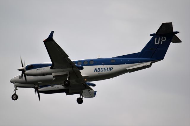 Beechcraft Super King Air 300 (N805UP)