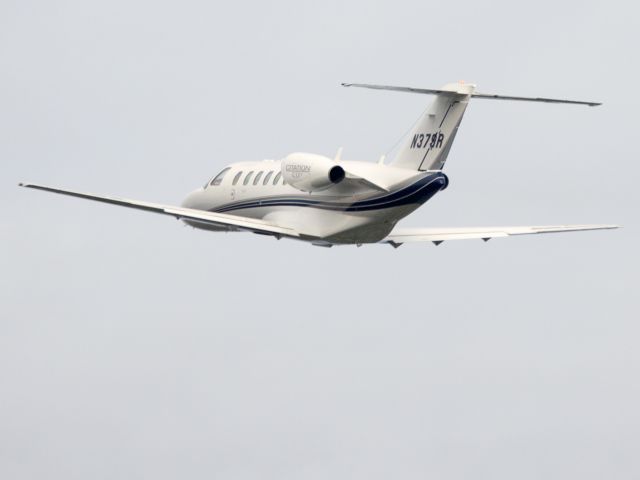 Cessna Citation CJ2+ (N379R) - Take off runway 26.