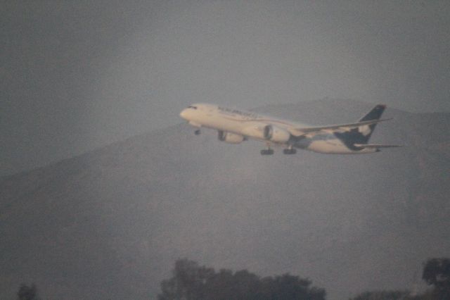Boeing 787-8 (N966AM) - DEPARTURE FROM 27 MMTJ