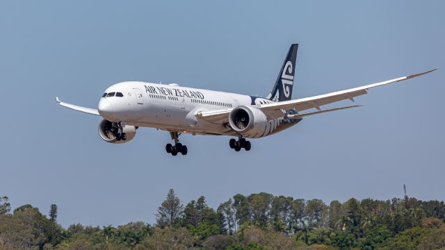 Boeing 787-9 Dreamliner (ZK-NZF)