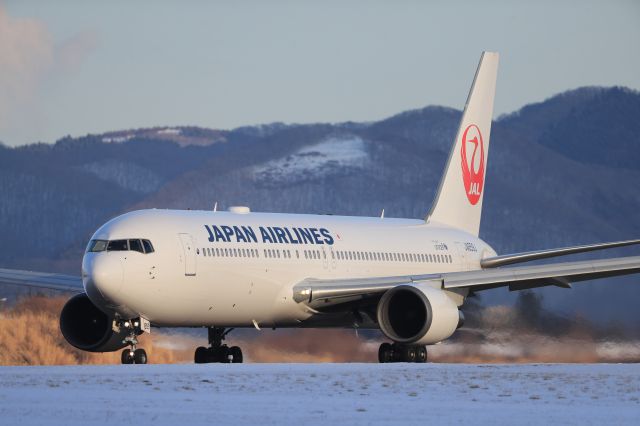 BOEING 767-300 (JA659J) - January 10th 2022:HKD-HND.