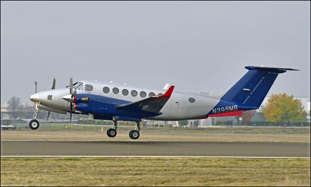 Beechcraft Super King Air 350 (N395MB) - Advanced Air Line's WSN4 departing the Merced Yosemite Regional Airport's runway One-Two, headed to KLAS 08:18 PST