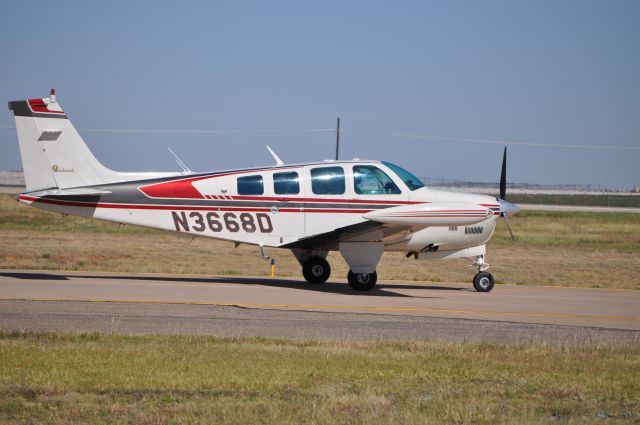 Beechcraft Bonanza (36) (N6338D)