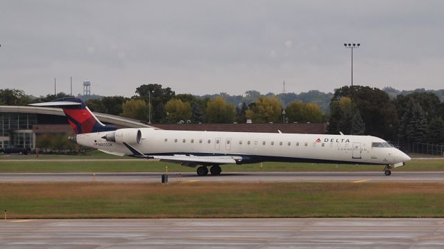 Canadair Regional Jet CRJ-900 (N805SK)