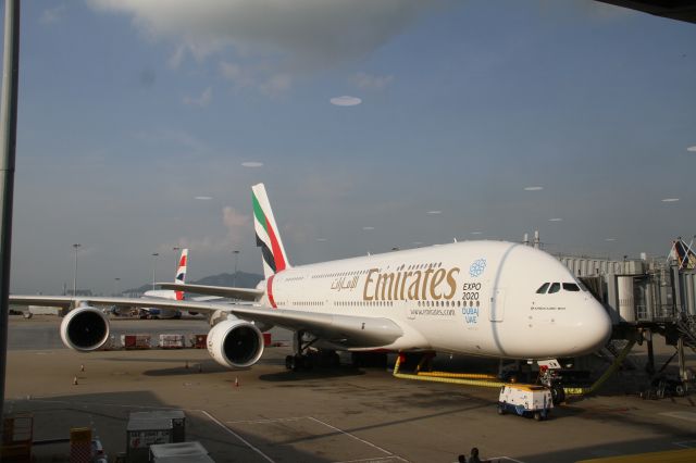 Airbus A380-800 (A6-EEW)