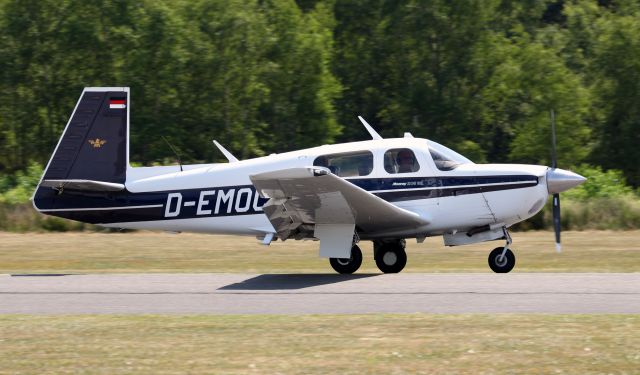 Mooney M-20 (D-EMOC)