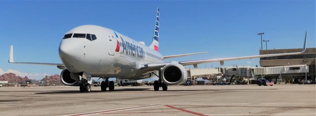 Boeing 737-700 (N970AN) - phoenix az T4 alpha 26