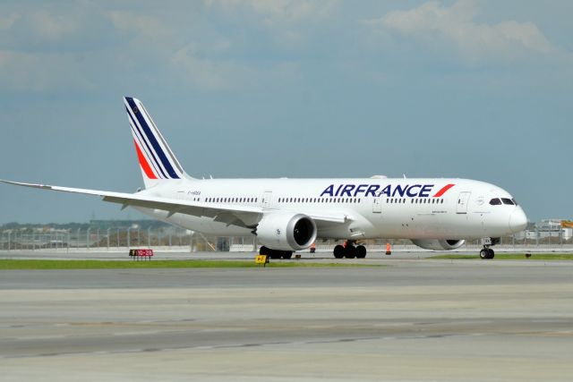 Boeing 787-9 Dreamliner (F-HRBA)