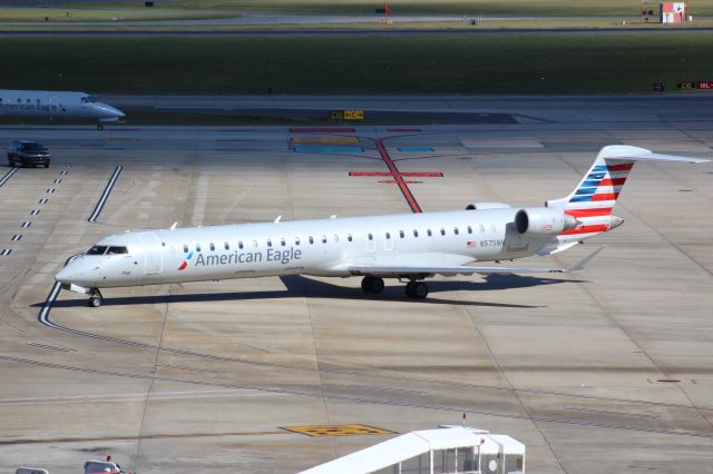 Canadair Regional Jet CRJ-900 (N575NN)