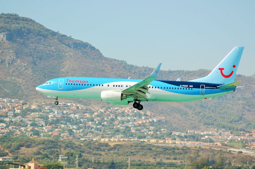 Boeing 737-700 (G-FDZD)