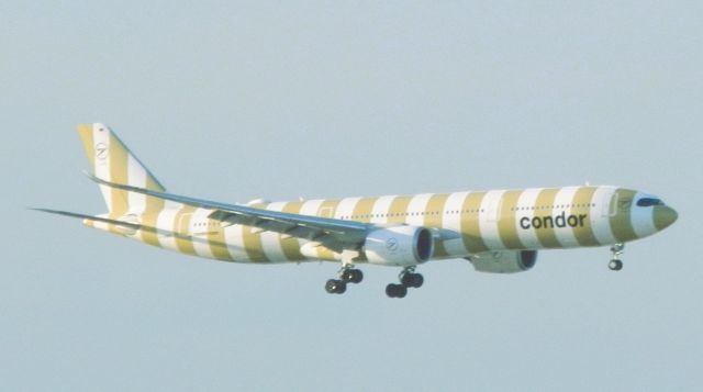 Airbus A330-900 (D-ANRO) - As part of their fleet modernization.Condor is acquiring 15 A330-900neos