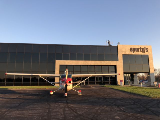 Cessna Skylane (N9802H)