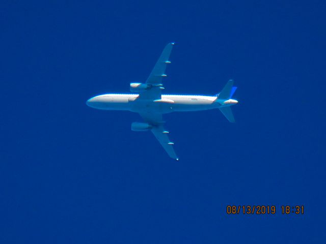 Airbus A320 (N406UA)