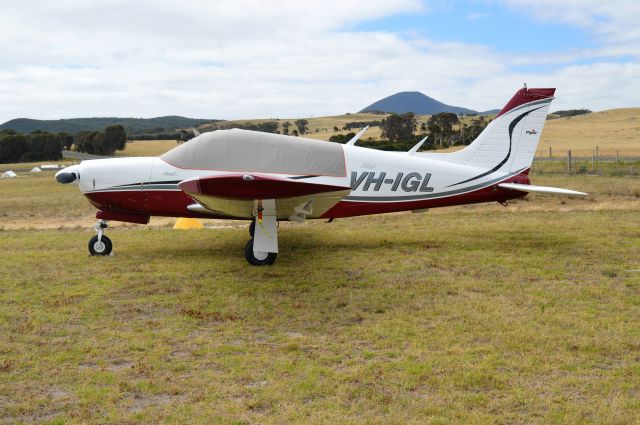 Piper Cherokee (VH-IGL) - Old Arrow, New paint job, Jan 2017