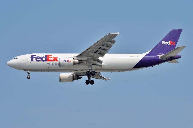 Airbus A300F4-600 (N650FE) - 23-L 07-22-21