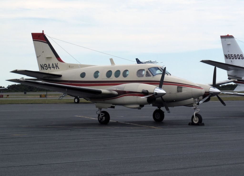 Beechcraft King Air 90 (N944K)