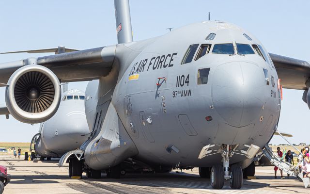 Boeing Globemaster III (02-1104) - Lethbridge Airshow