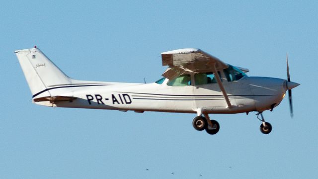 Cessna Skyhawk (PR-AID)