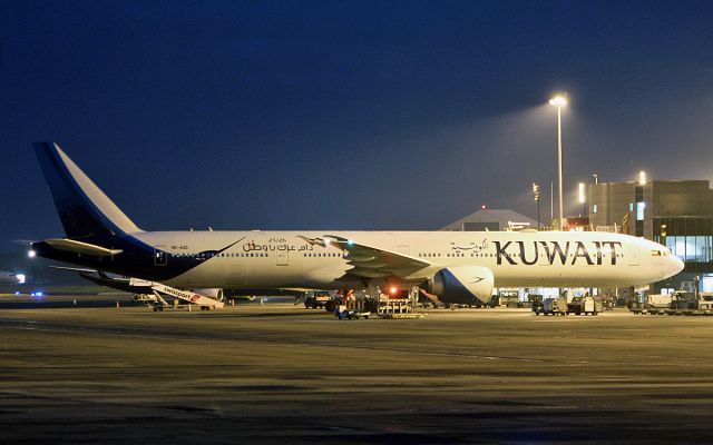 BOEING 777-300 (9K-AOD) - kuwait b777-369er 9k-aod dep shannon for jfk for the last time,it will now go direct kuwait-jfk 10/1/19.