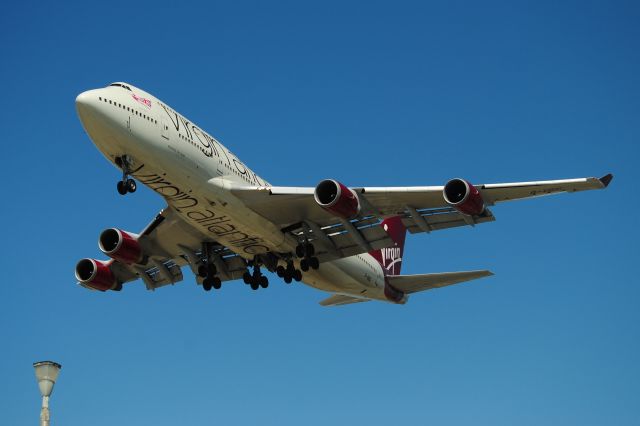 Boeing 747-400 (G-VBIG) - NEW COLORS VIRGIN 744 LANDS 24R.