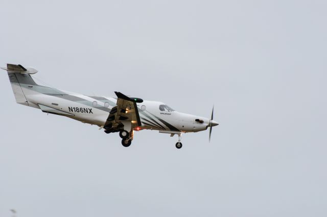 Pilatus PC-12 (N186NX)