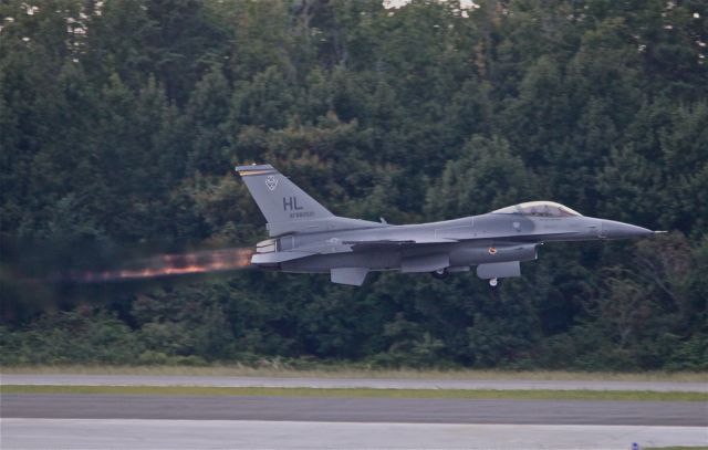 Lockheed F-16 Fighting Falcon — - NAS OCEANA AIR SHOW,2010,WEST COAST DEMO TEAM