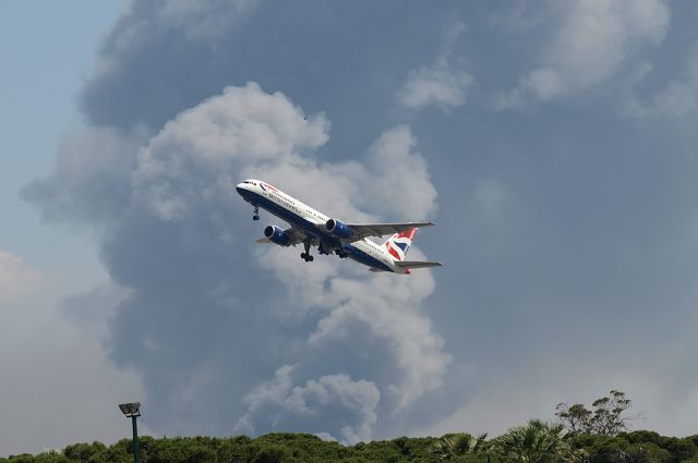 Boeing 757-200 (G-CPEN)