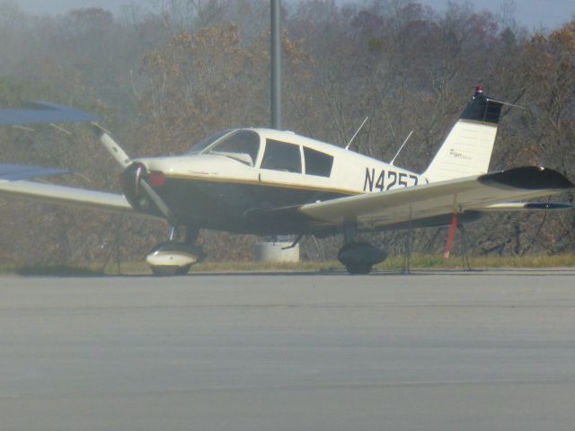 Piper Cherokee (N4257J)