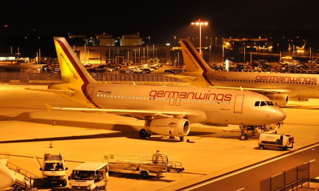 Airbus A319 (D-AGWC) - Germanwings Airbus A319-112 D-AGWC in Cologne Airport