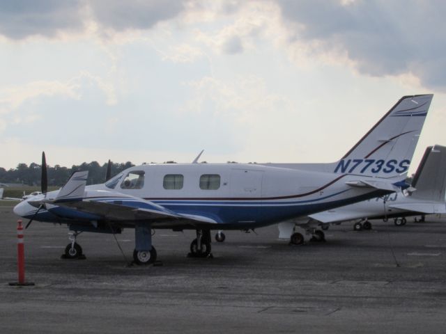 Piper Navajo (N773SS)