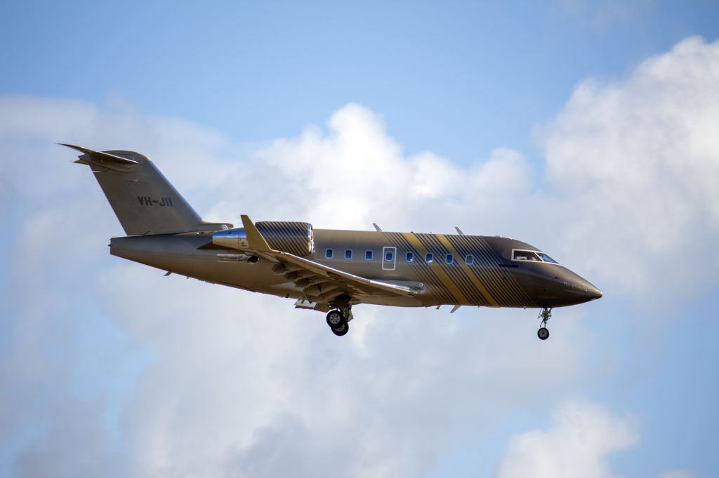 VH-JII —