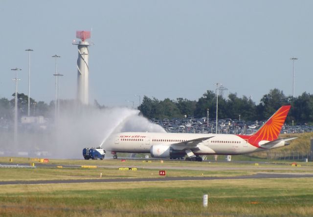 Boeing 787-8 (VT-AND)